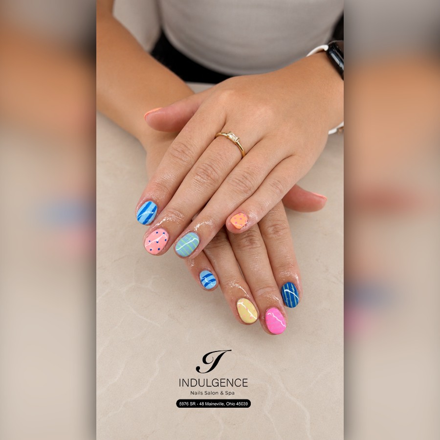 Trending July Nail Ideas